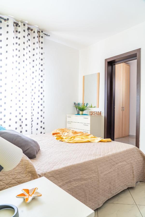 Residence Yellow Ρίμινι Εξωτερικό φωτογραφία