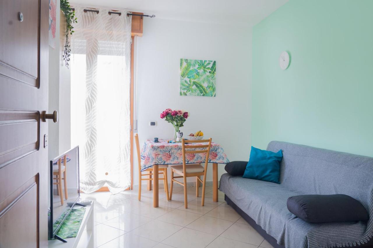 Residence Yellow Ρίμινι Εξωτερικό φωτογραφία