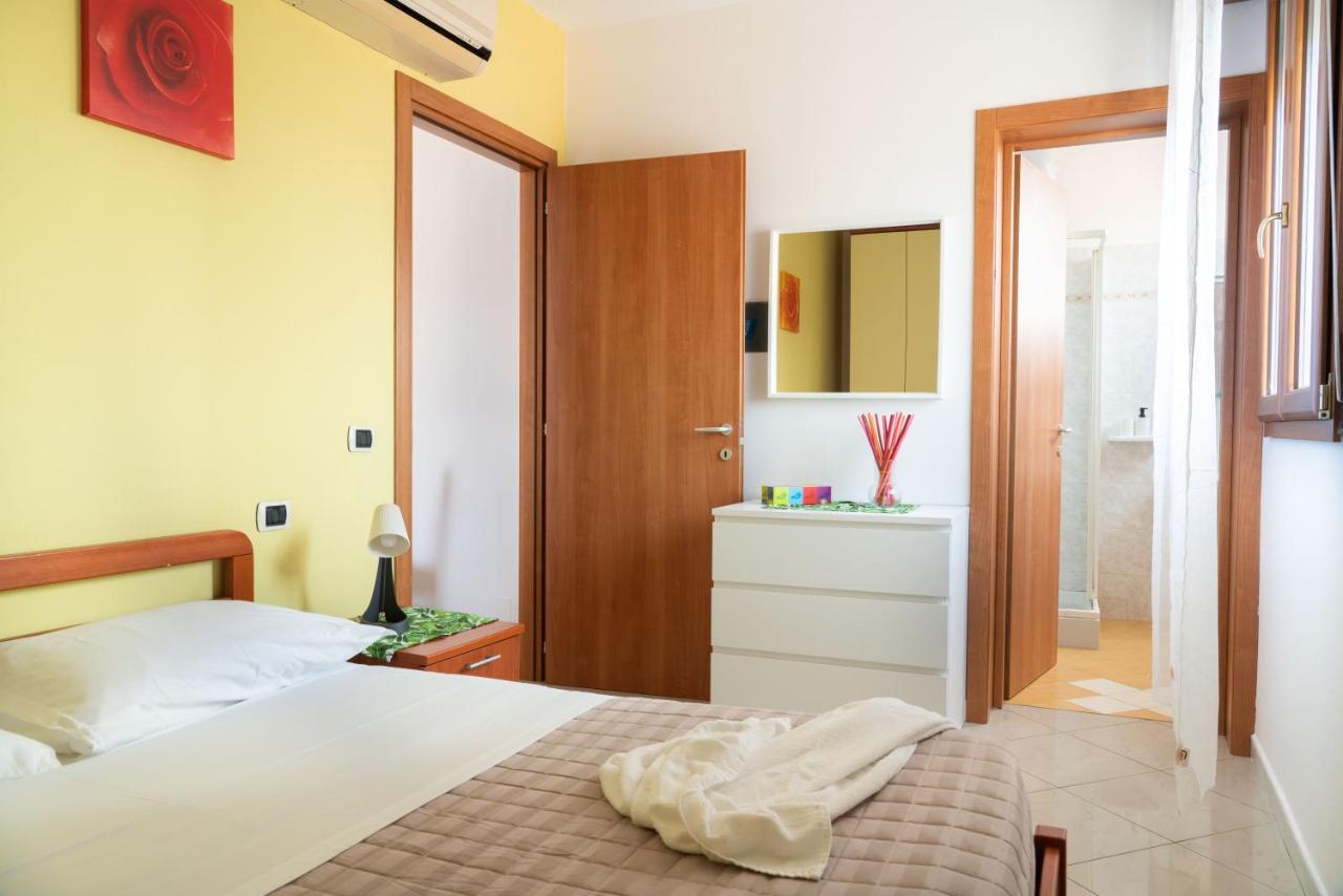 Residence Yellow Ρίμινι Εξωτερικό φωτογραφία